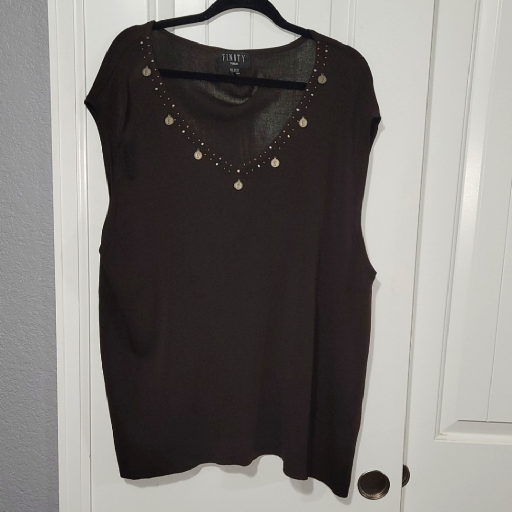 Finity top.